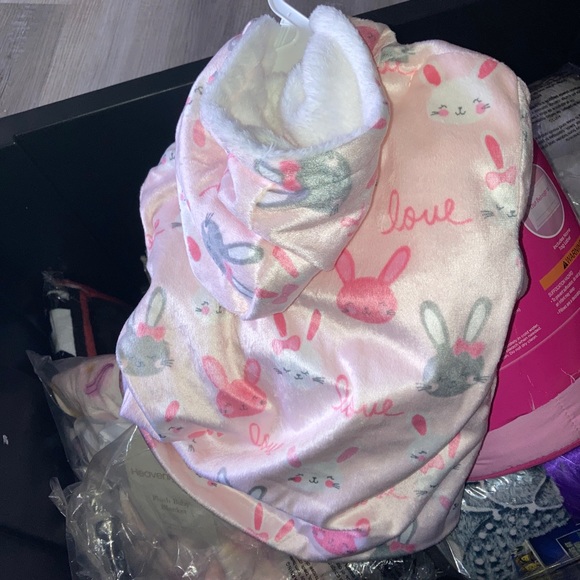 Snugly baby faux mink bathrobe - Picture 2 of 3